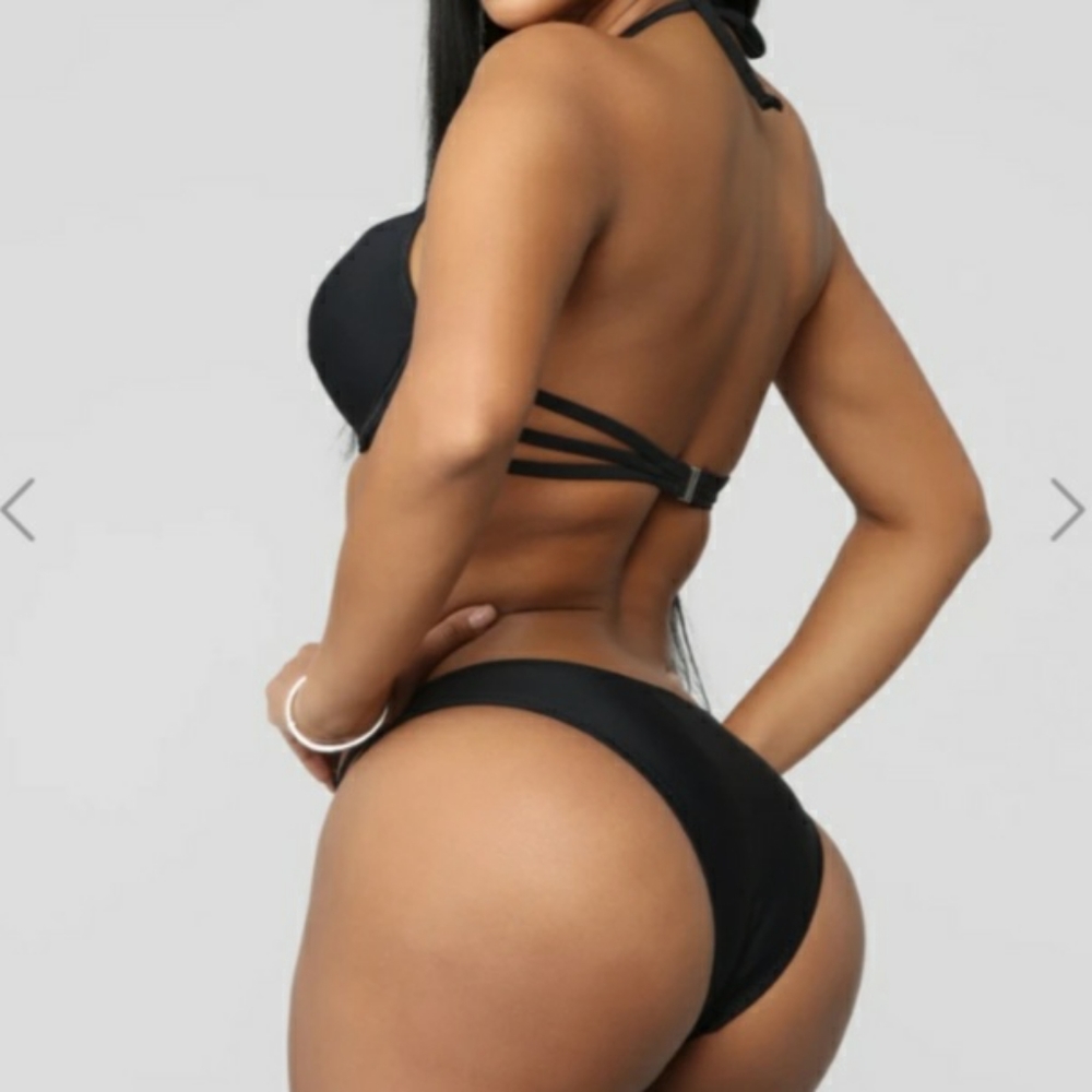 Bikini - Picture 4 of 4